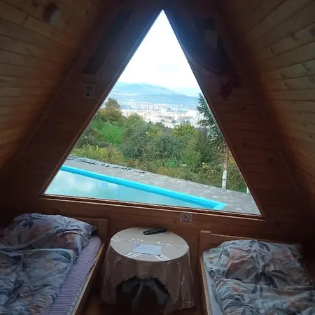 Kamp Lana *